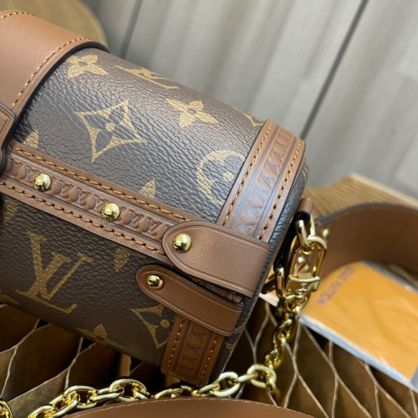 ルイヴィトンバッグ素材ディテール